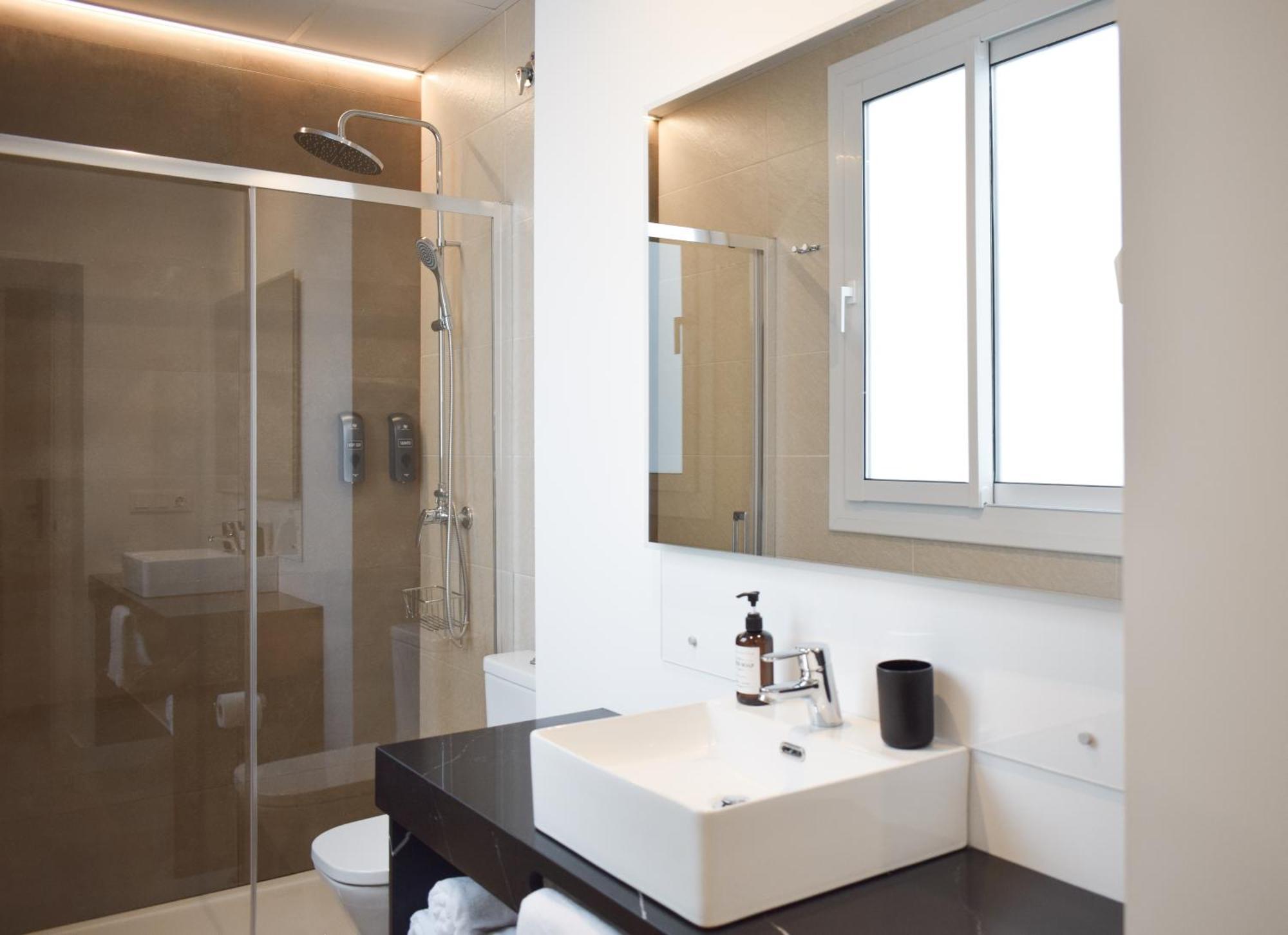 Dostorres Guest house Seville
