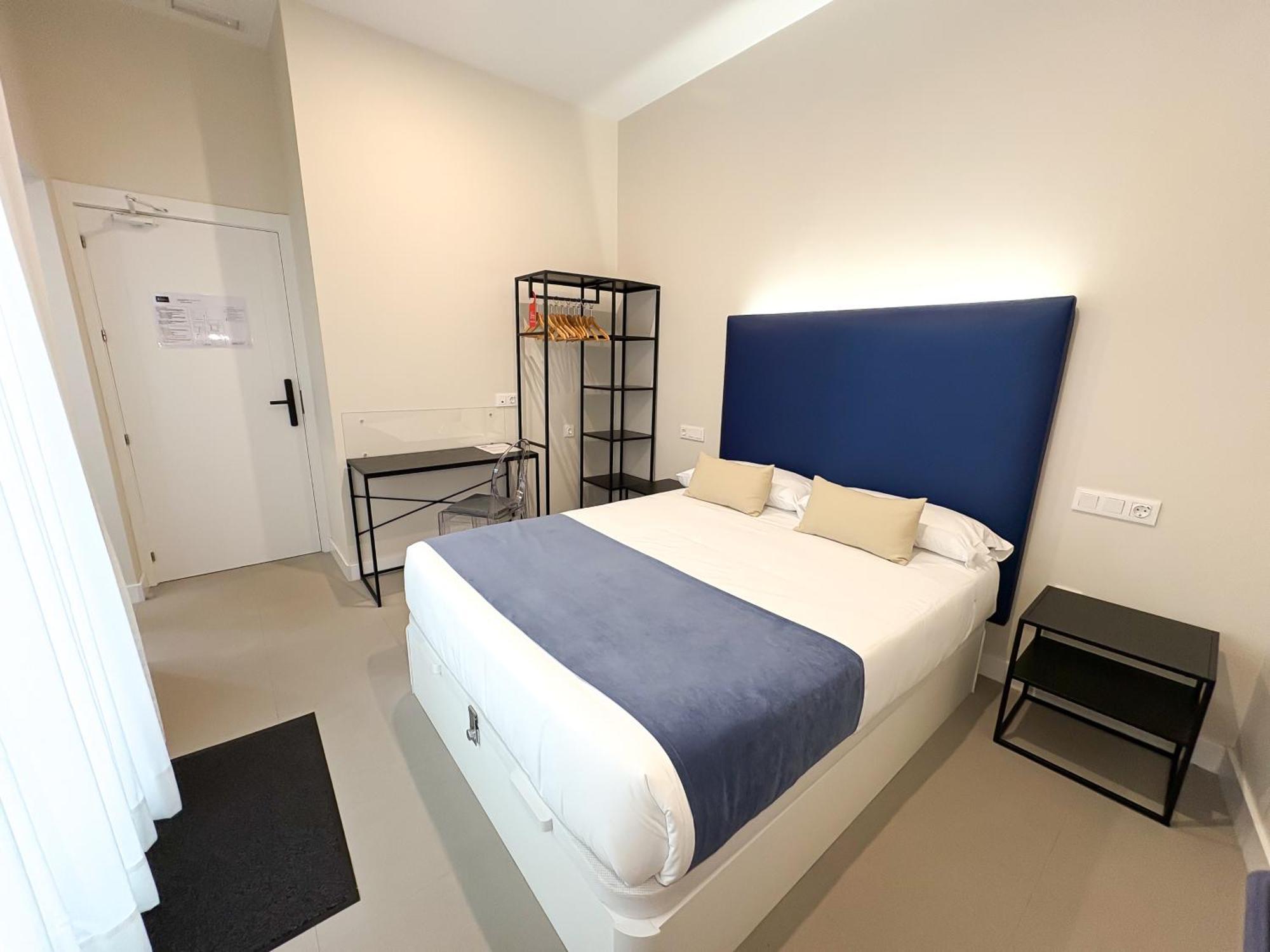 Guest house Dostorres Seville